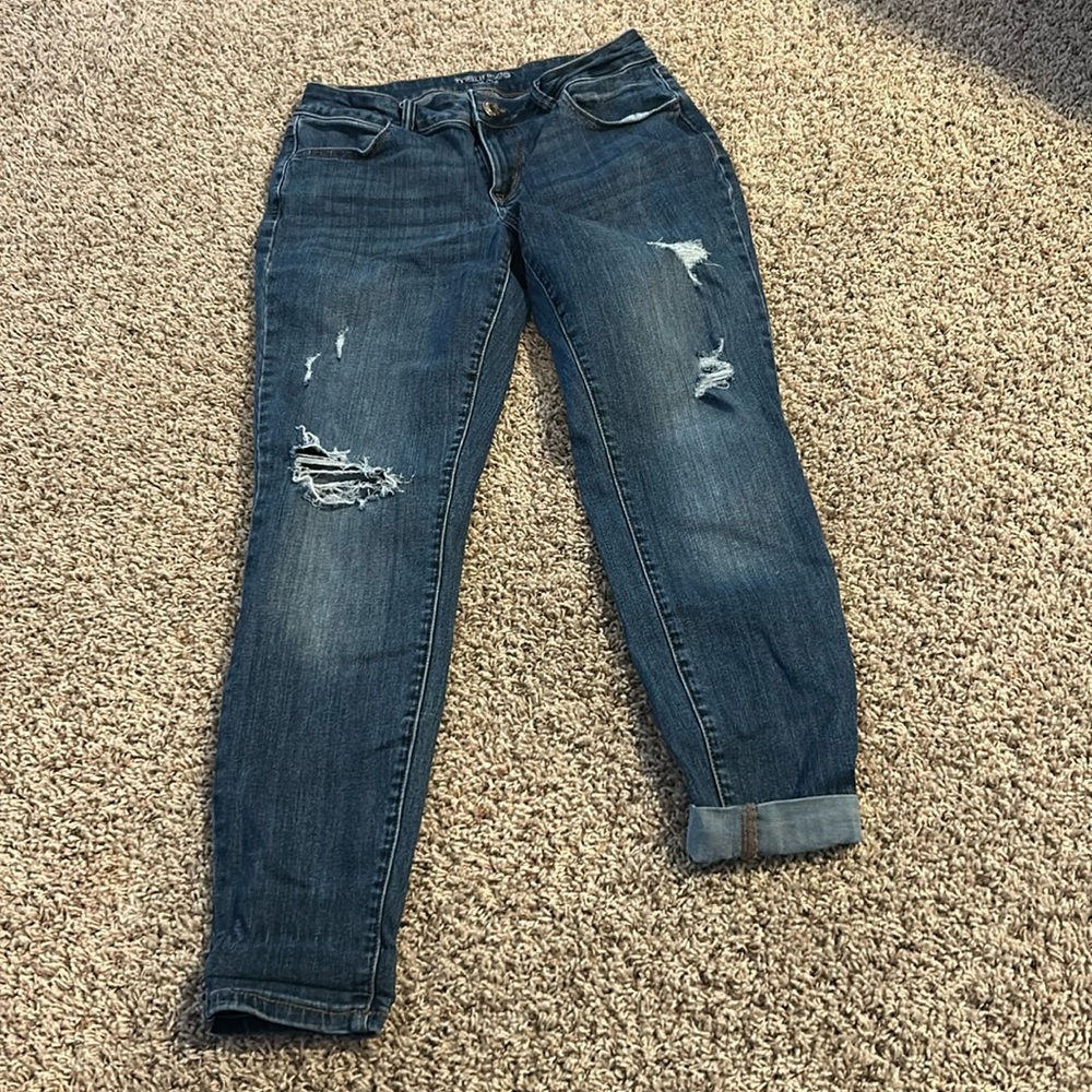 Jeans ankle or can roll them up